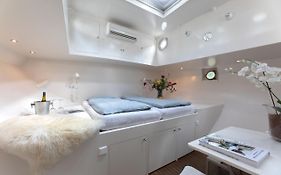 Houseboat Volle Maan